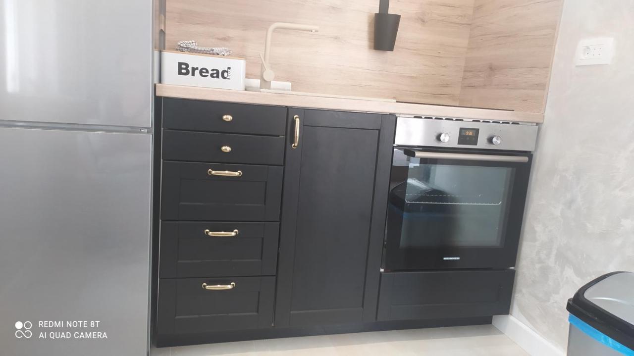 Clover Apartman ซาดาร์ ภายนอก รูปภาพ